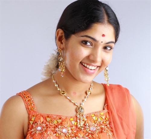 Muktha Malayalam Actress Pic