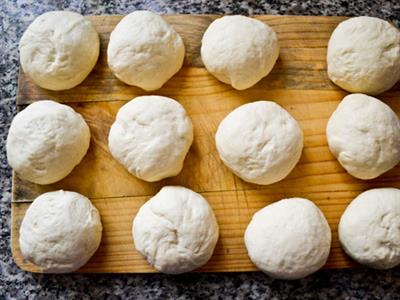 Khuboos/Pita bread Recipe