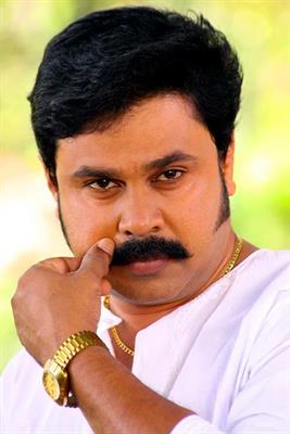 Ring Master malayalam movie: Dileep as a dog trainer