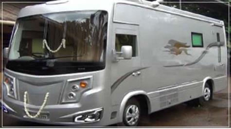 Mohanlal New Caravan Photo