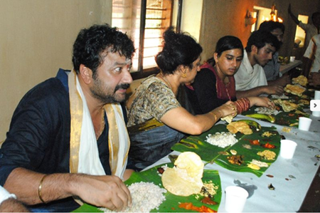 Aranmula Valla Sadhya 2014 A unique Feast attended by lakhs of people