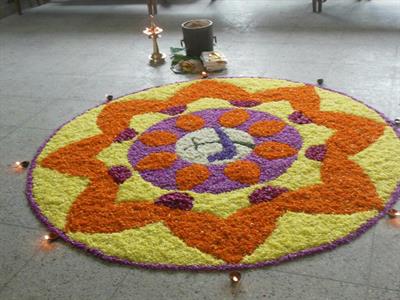 Top Onam 2014 Floral Carpet Designs