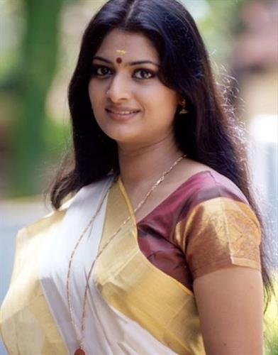 Geetu Mohandas Actress – Profile, Biography and Interesting Facts - 12412-64811-Geetu-Mohandas-Actress-Profile-Biography-and-Interesting-Facts