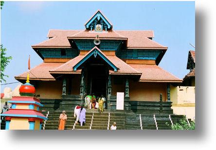 Aranmula_Parthasarathy_temple