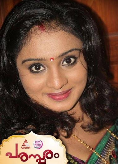 Sneha Divakaran Parasparam Serial Actress (1)