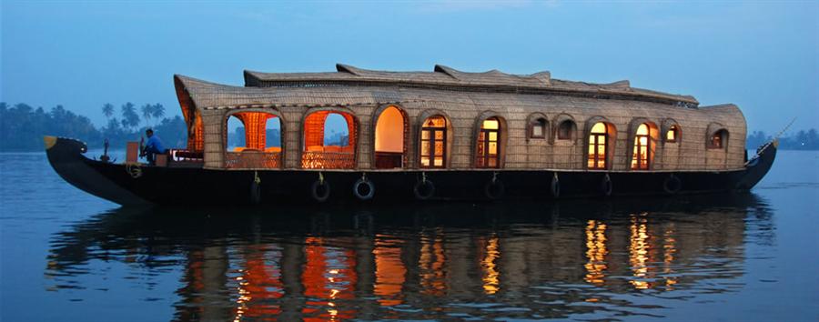 houseboats in kerala. Luxury House Boat in Kerala