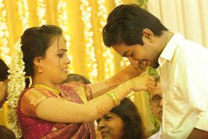 Vineeth Sreenivasan - Divya Narayanan Wedding Photos