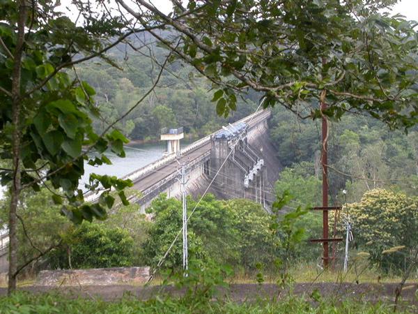 http://www.spiderkerala.net/pictures/gallery/384-Scenic-Peppara-Dam-Of-Kerala.jpg